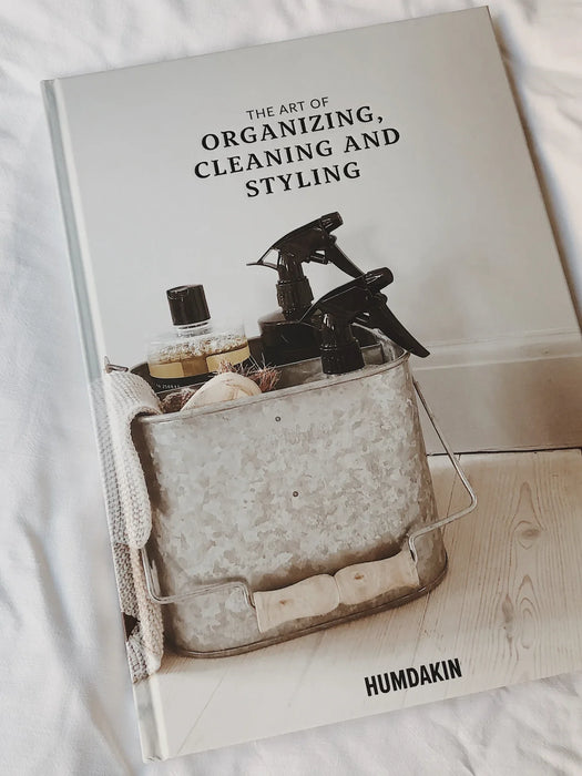 Book: The Art of Organizing, Cleaning and Styling