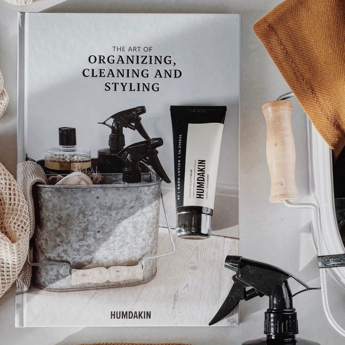 Book: The Art of Organizing, Cleaning and Styling